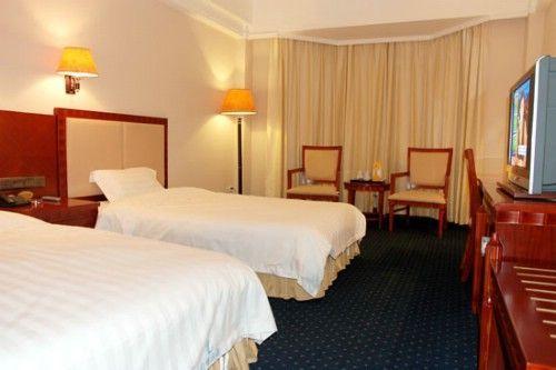 Heshen Business Hotel Guangzhou Room photo